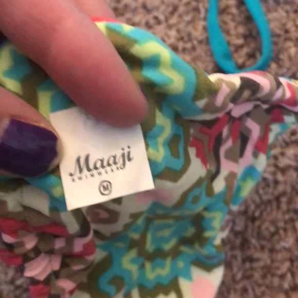 Maaji Reversible Bikini Top, Size M. - Picture 7 of 7